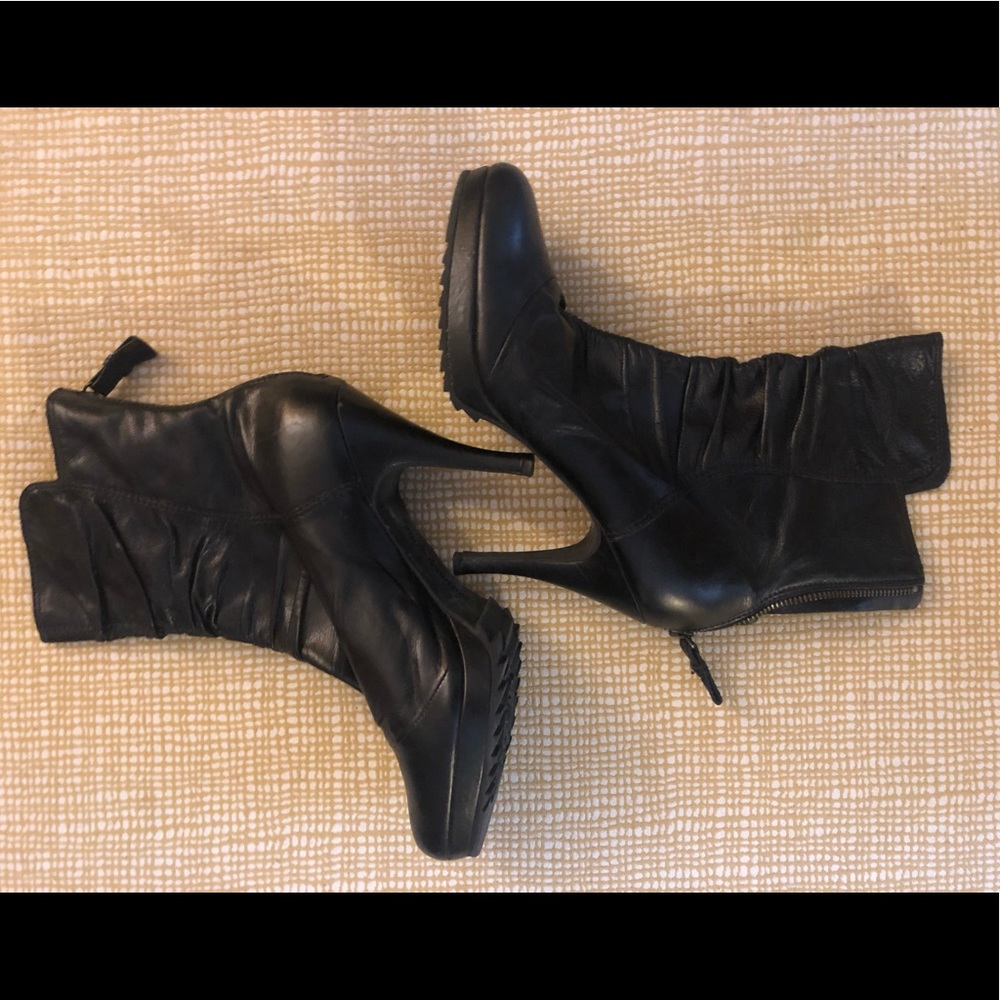 Juicy Couture Black Leather Ankle Boot
